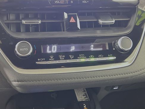 Used 2025 Toyota Corolla XSE image 26