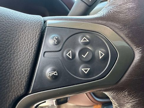 Used 2018 Chevrolet Silverado 1500 High Country image 15