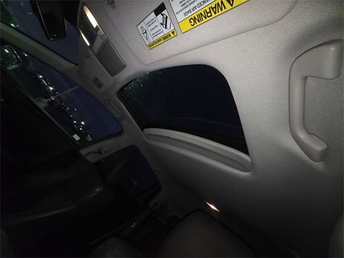 Certified 2017 Acura RDX AWD w/ Advance Package image 22