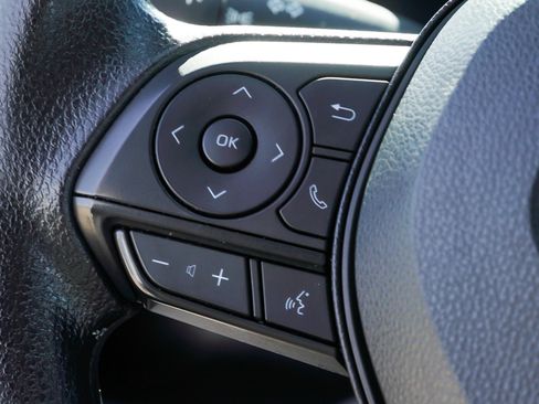 Certified 2025 Toyota RAV4 XLE AWD/4WD image 32
