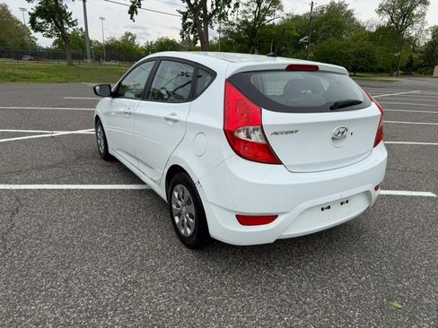 Used 2016 Hyundai Accent SE FWD image 5