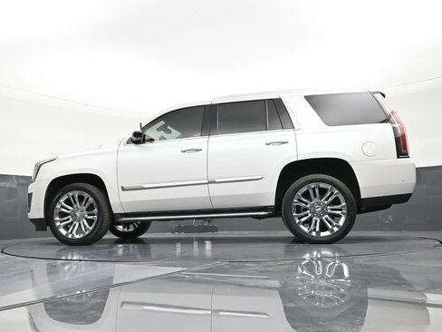 Used 2020 Cadillac Escalade 2WD image 21