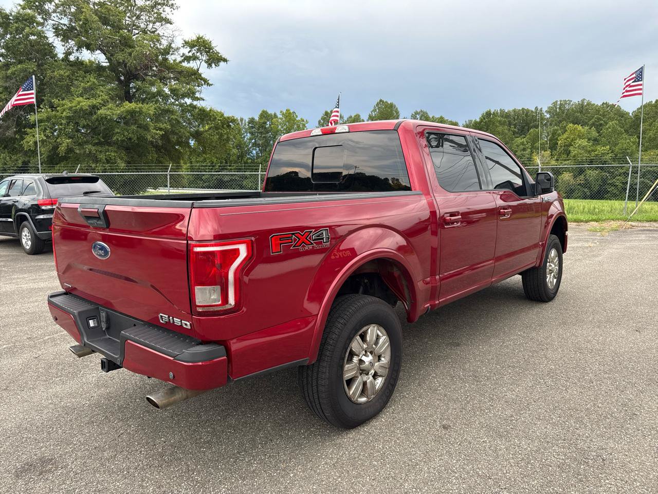 Used 2016 Ford F150 XLT w/ Equipment Group 302A Luxury AWD/4WD image 4