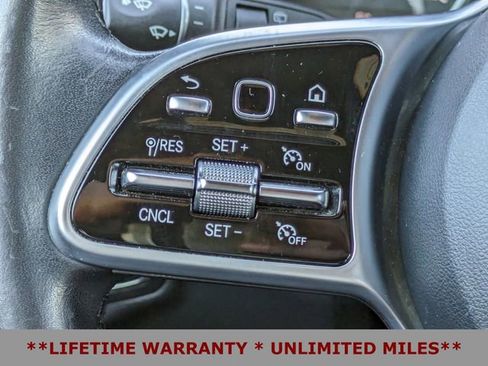 Used 2022 Mercedes-Benz GLC 300 image 26