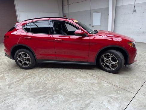 Used 2022 Alfa Romeo Stelvio Sprint image 7