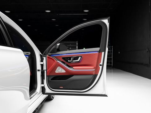 Used 2024 Mercedes-Benz S 63 AMG S image 64