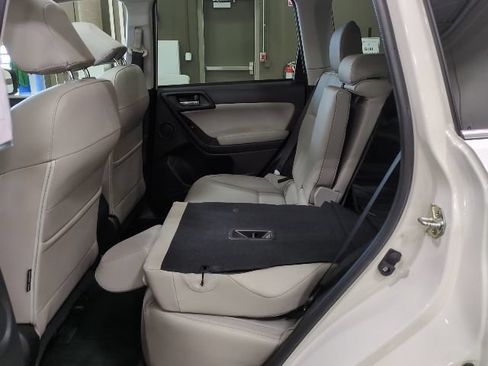 Used 2018 Subaru Forester 2.5i Limited AWD/4WD image 16