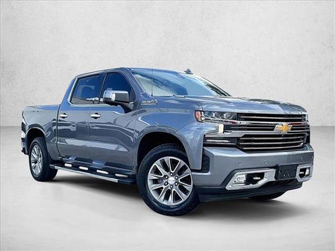 Used 2021 Chevrolet Silverado 1500 High Country w/ Technology Package image 12