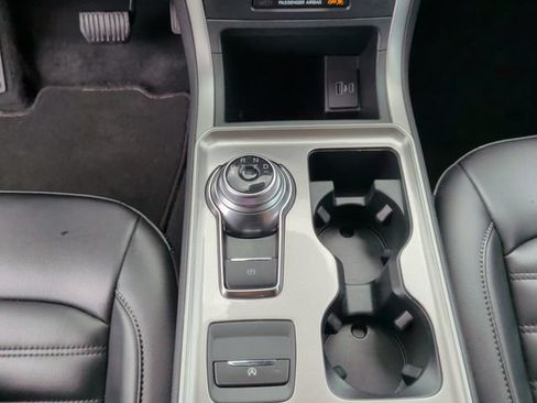 Used 2024 Ford Edge SEL AWD/4WD image 19