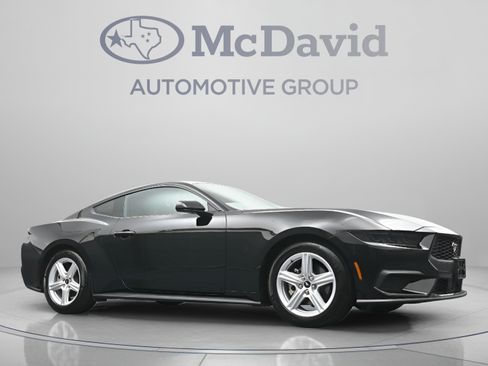 Used 2026 Ford Mustang Coupe RWD image 24