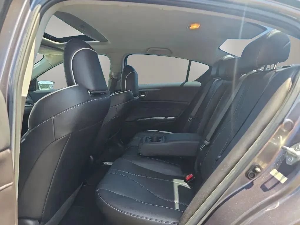 Used 2021 Acura ILX w/ Premium Package FWD image 40