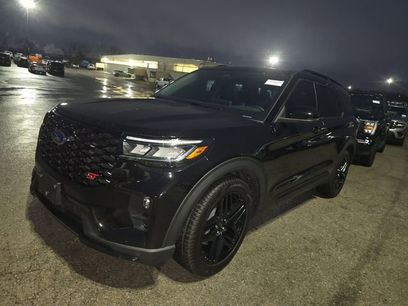 Used 2025 Ford Explorer ST
