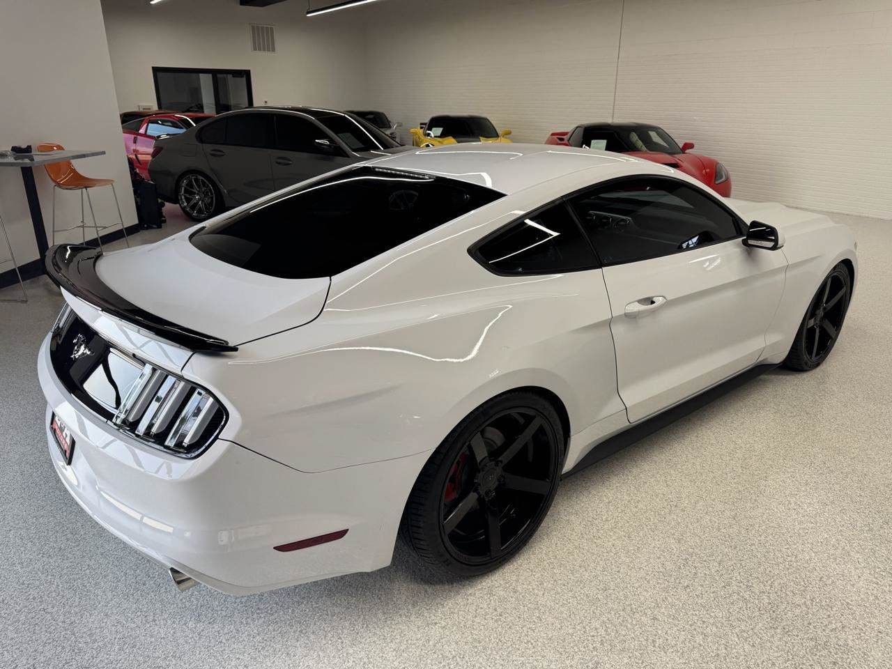 Used 2016 Ford Mustang Coupe RWD image 10