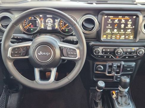 Used 2023 Jeep Wrangler Sahara w/ Cold Weather Group image 23