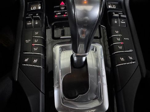 Used 2014 Porsche Cayenne Diesel AWD/4WD image 34