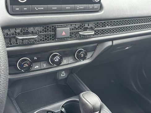 Used 2023 Honda HR-V LX image 21