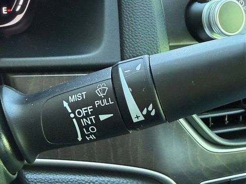 Used 2018 Honda Accord EX-L image 29