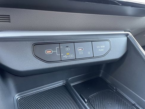 New 2026 Kia Carnival EX image 19