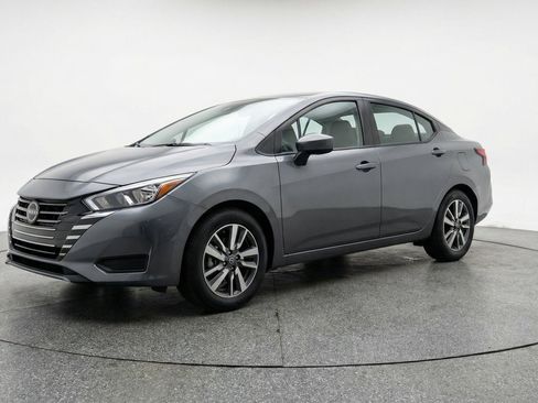 Used 2025 Nissan Versa SV FWD image 3