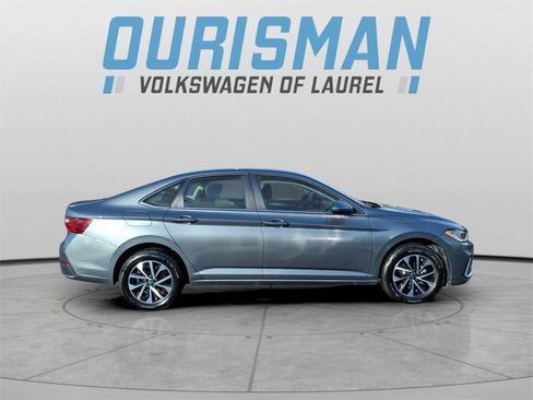 Used 2025 Volkswagen Jetta S image 2