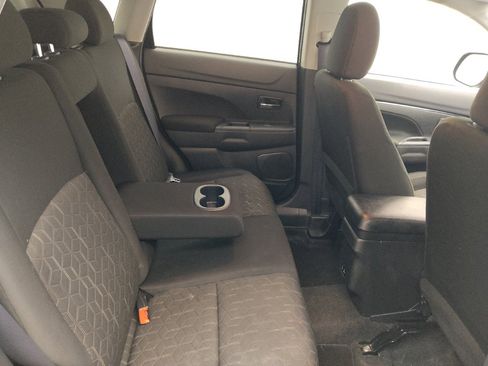 Used 2024 Mitsubishi Outlander Sport LE AWD/4WD image 19