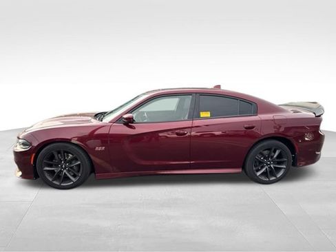 Used 2019 Dodge Charger Scat Pack w/ Plus Group RWD image 2