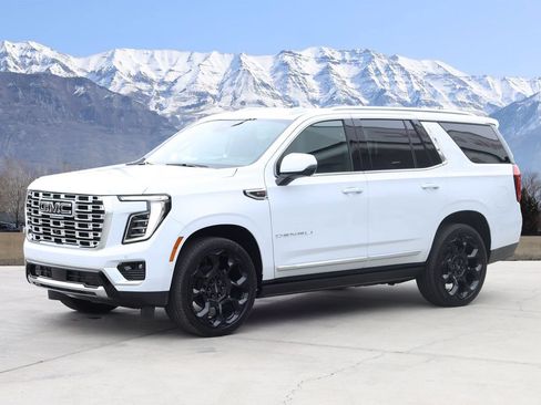 New 2026 GMC Yukon Denali w/ Denali Reserve Package AWD/4WD image 2