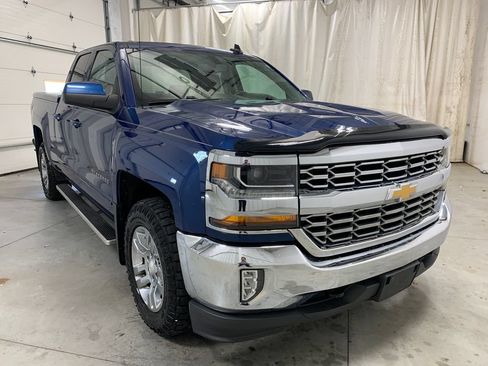 Used 2017 Chevrolet Silverado 1500 LT w/ All Star Edition AWD/4WD image 13
