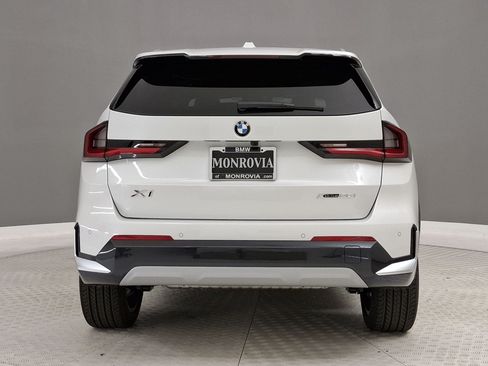 New 2026 BMW X1 xDrive28i w/ Technology Package AWD/4WD image 8