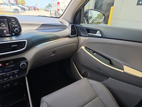 Used 2020 Hyundai Tucson Limited FWD image 11