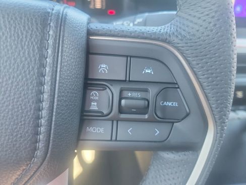 Certified 2025 Toyota Tacoma SR5 image 28