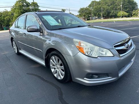 Used 2011 Subaru Legacy 2.5i Limited w/ Popular Equipment Group 2C AWD/4WD image 5