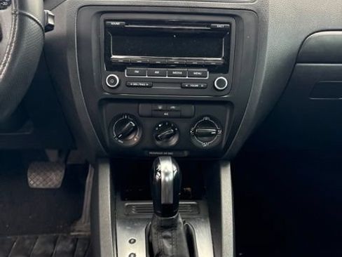 Used 2014 Volkswagen Jetta S FWD image 11