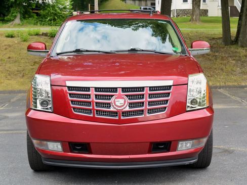Used 2010 Cadillac Escalade Luxury AWD/4WD image 31