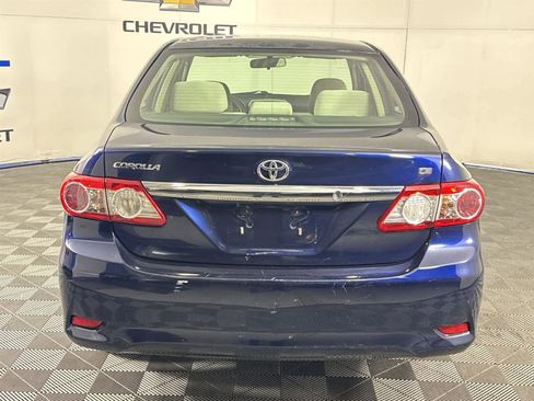 Used 2011 Toyota Corolla LE image 4