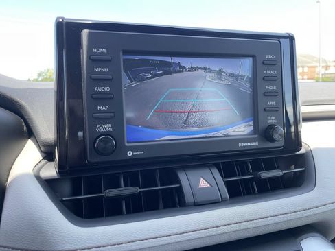 Used 2020 Toyota RAV4 XLE w/ Convenience Package AWD/4WD image 15