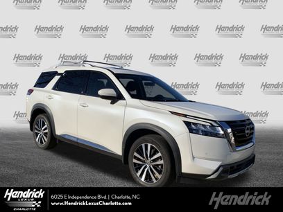 Used 2024 Nissan Pathfinder Platinum w/ Cargo Package