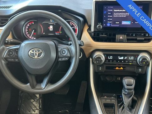 Used 2023 Toyota RAV4 XLE FWD image 15