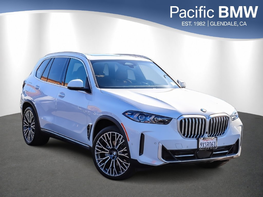 Used 2026 BMW X5 xDrive40i w/ Executive Package AWD/4WD image 1