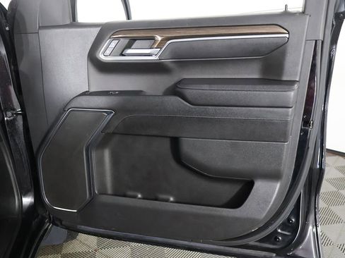 Used 2023 Chevrolet Silverado 1500 LT AWD/4WD image 20