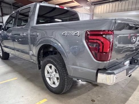Used 2025 Ford F150 Lariat AWD/4WD image 6