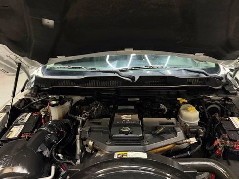 Used 2018 RAM 3500 Laramie w/ Sport Appearance Group AWD/4WD image 17