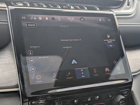 Used 2023 Jeep Grand Cherokee Limited w/ Luxury Tech Group II image 17