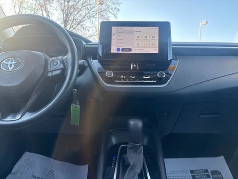 Used 2023 Toyota Corolla LE image 16