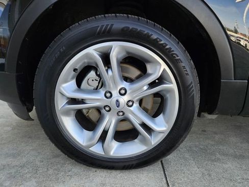 Used 2015 Ford Explorer Limited image 9