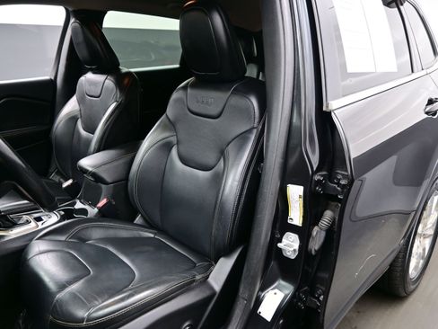 Used 2016 Jeep Cherokee Limited AWD/4WD image 11
