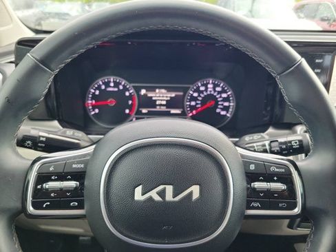 Used 2023 Kia Sorento S FWD image 20