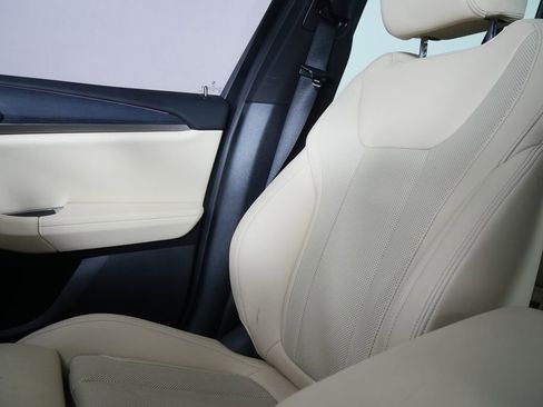 Certified 2024 BMW X3 sDrive30i w/ Convenience Package image 24