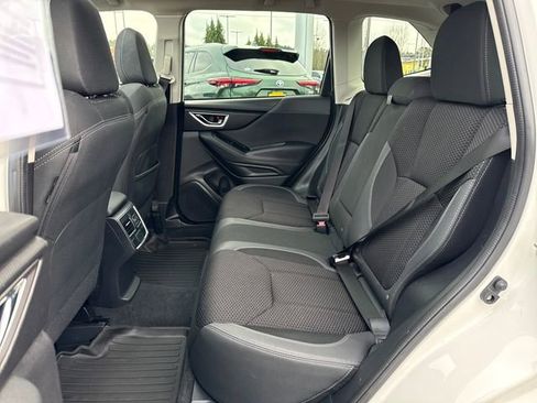 Used 2023 Subaru Forester Premium image 16
