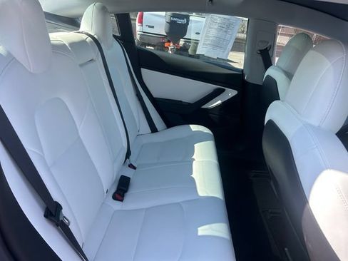 Used 2019 Tesla Model 3 AWD/4WD image 29